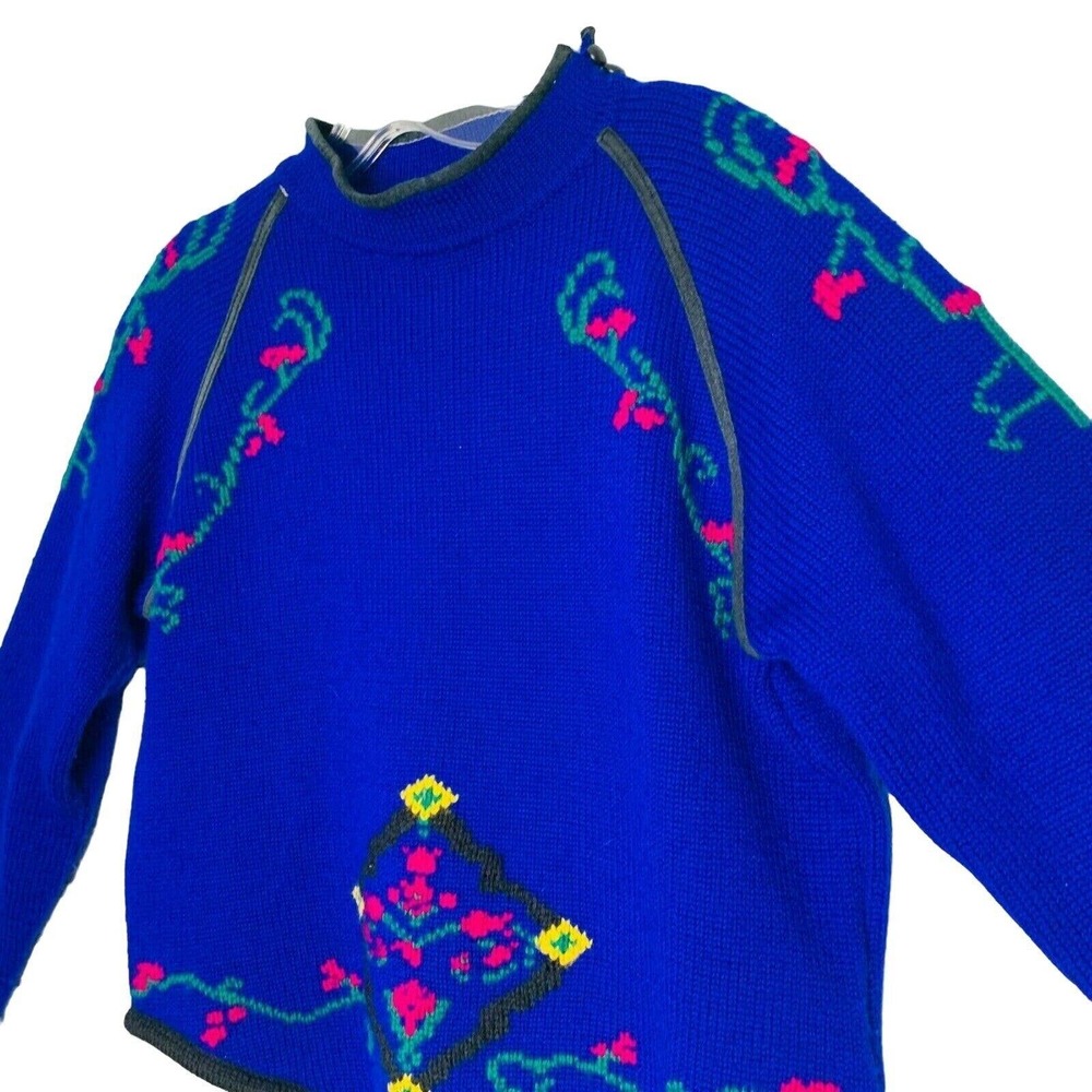 vintage wool sweater cropped blue Nordic Scandinavian floral medium M women 80s
